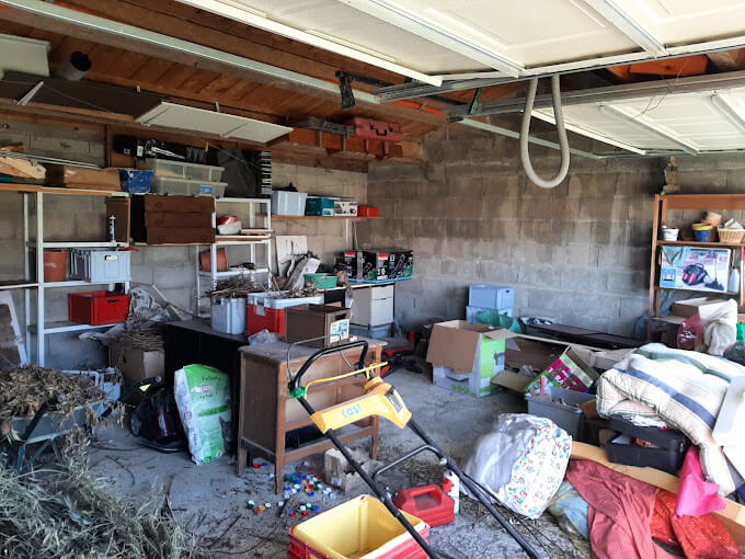 Garage encombré